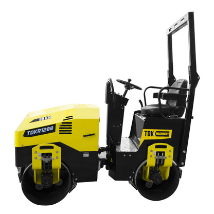 Rodillo Vibratorio Doble 30kn Profesional Tdk Machinery Con Operador Hombre a Bordo Motor a Gasolina Hyundai 22 Hp – TDKR1200